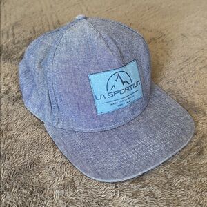 La Sportiva Hat Flat Adjustable Snapback L / XL Made for Climbers